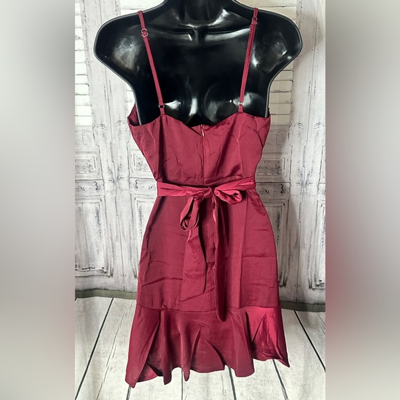 Wine mini dress - Picture 6 of 9